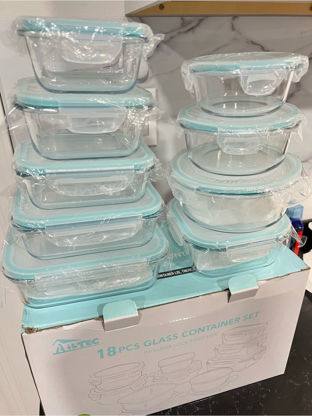 18-Piece Glass Food Storage Set with Aqua Lids